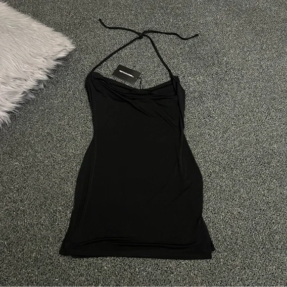 PRETTYLITTLETHING Black Slinky Halter-neck Cowl Neck Bodycon Mini Dress size 8 - Picture 13 of 16